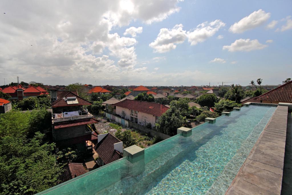 The Spot Legian Hotel Exterior foto